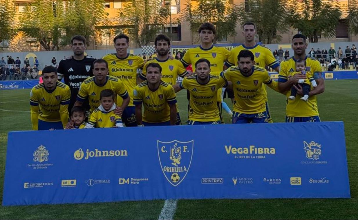 El Orihuela CF cae goleado en Los Arcos (0-4) ante el CD Coria y prácticamente dice adiós a la promoción de ascenso El Orihuela CF cae goleado en Los Arcos (0-4) ante el CD Coria y prácticamente dice adiós a la promoción de ascenso