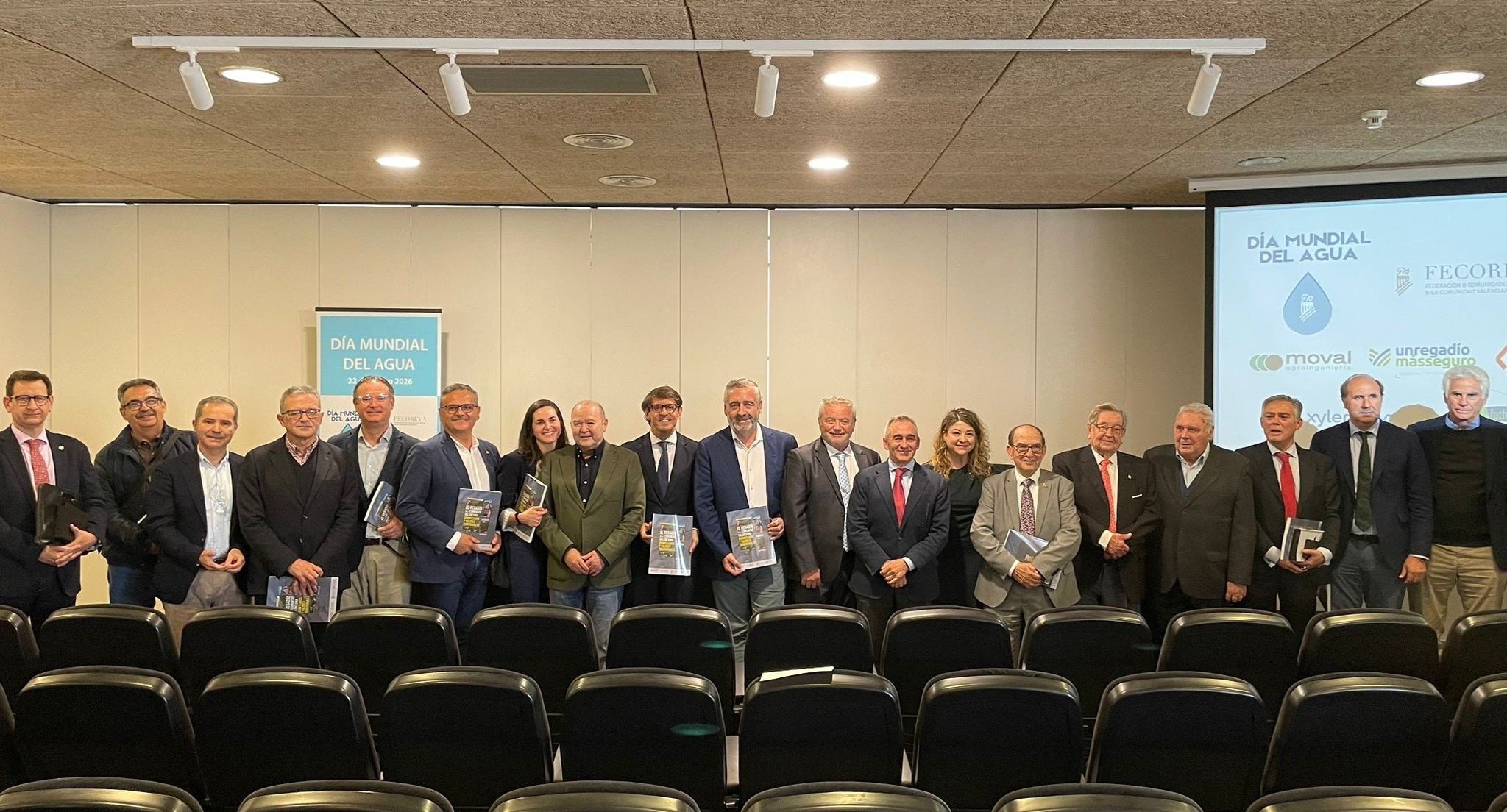 El conseller de Agricultura anuncia en Elche ayudas por valor de nueve millones de euros para continuar modernizando regadíos El conseller de Agricultura anuncia en Elche ayudas por valor de nueve millones de euros para continuar modernizando regadíos