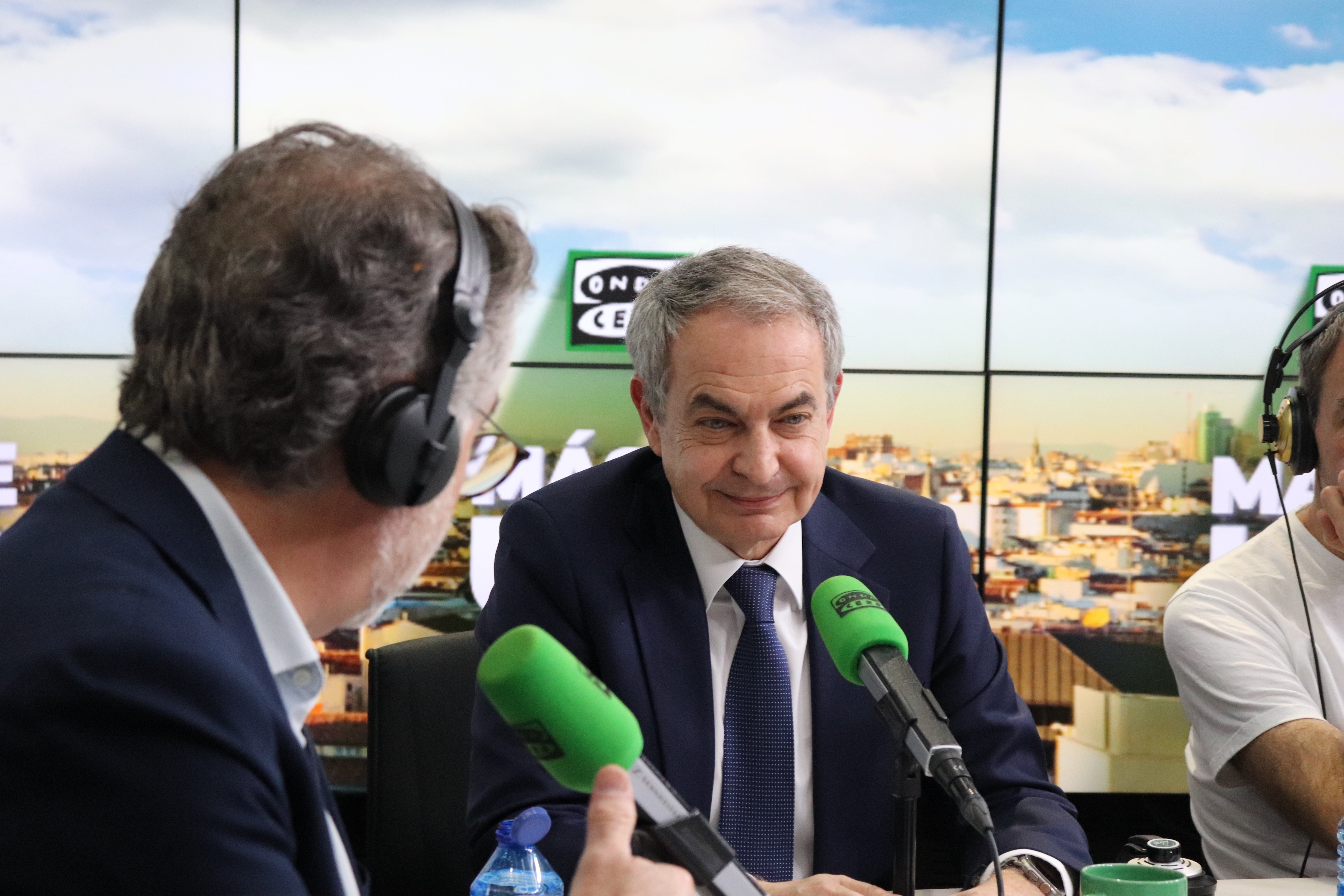 Zapatero defiende su papel de intermediación para liberar presos en Venezuela y admite que es "amigo personal" de Delcy Rodríguez Zapatero defiende su papel de intermediación para liberar presos en Venezuela y admite que es "amigo personal" de Delcy Rodríguez