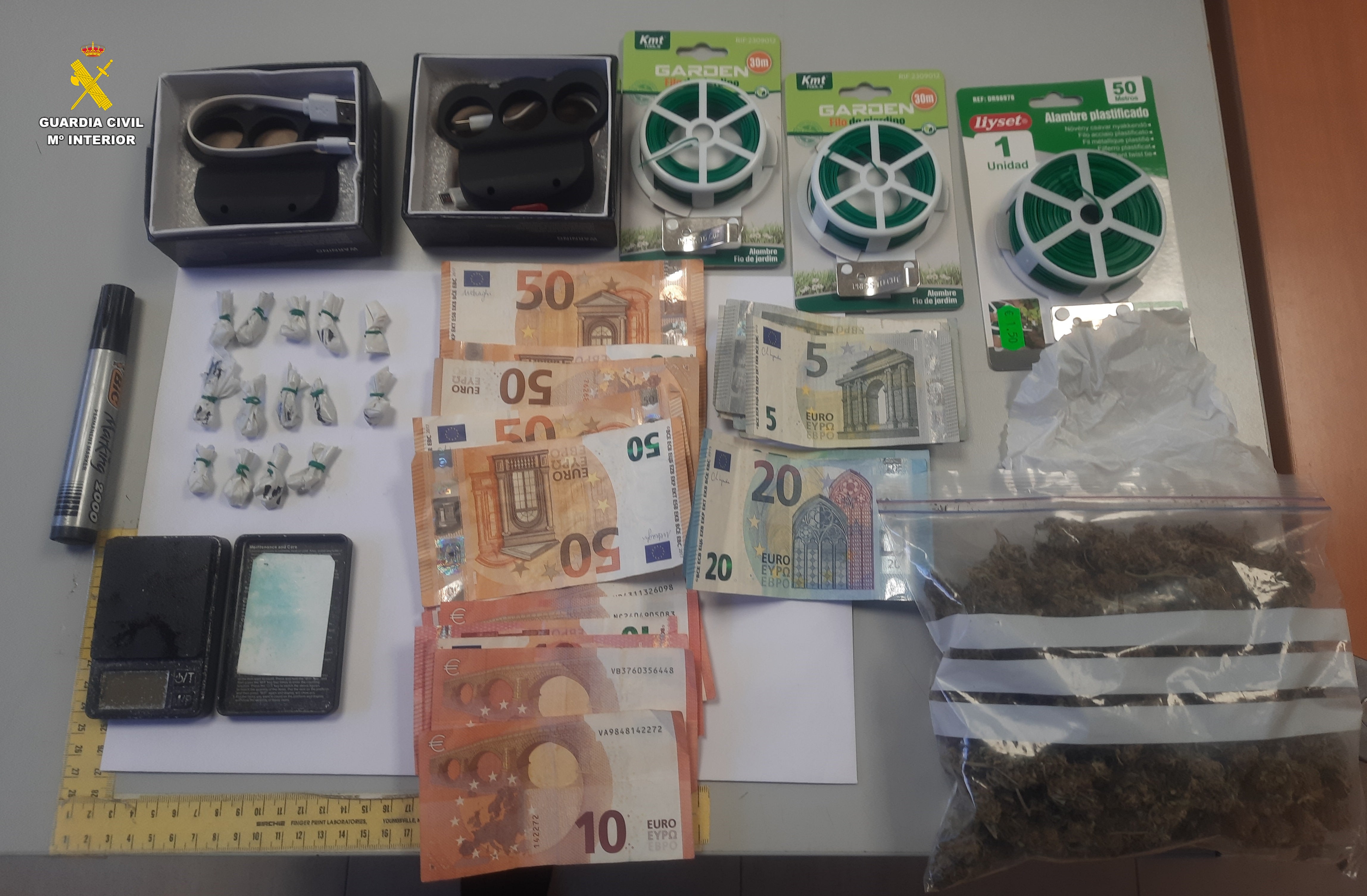 Desarticulado un punto de venta de drogas en Carcaixent Desarticulado un punto de venta de drogas en Carcaixent