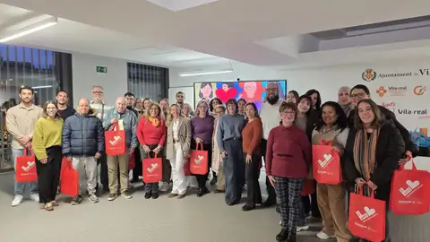 Presentadas en Vila-real las primeras 20 parejas del 'Voluntariat pel Valencià'. Presentadas en Vila-real las primeras 20 parejas del 'Voluntariat pel Valencià'.