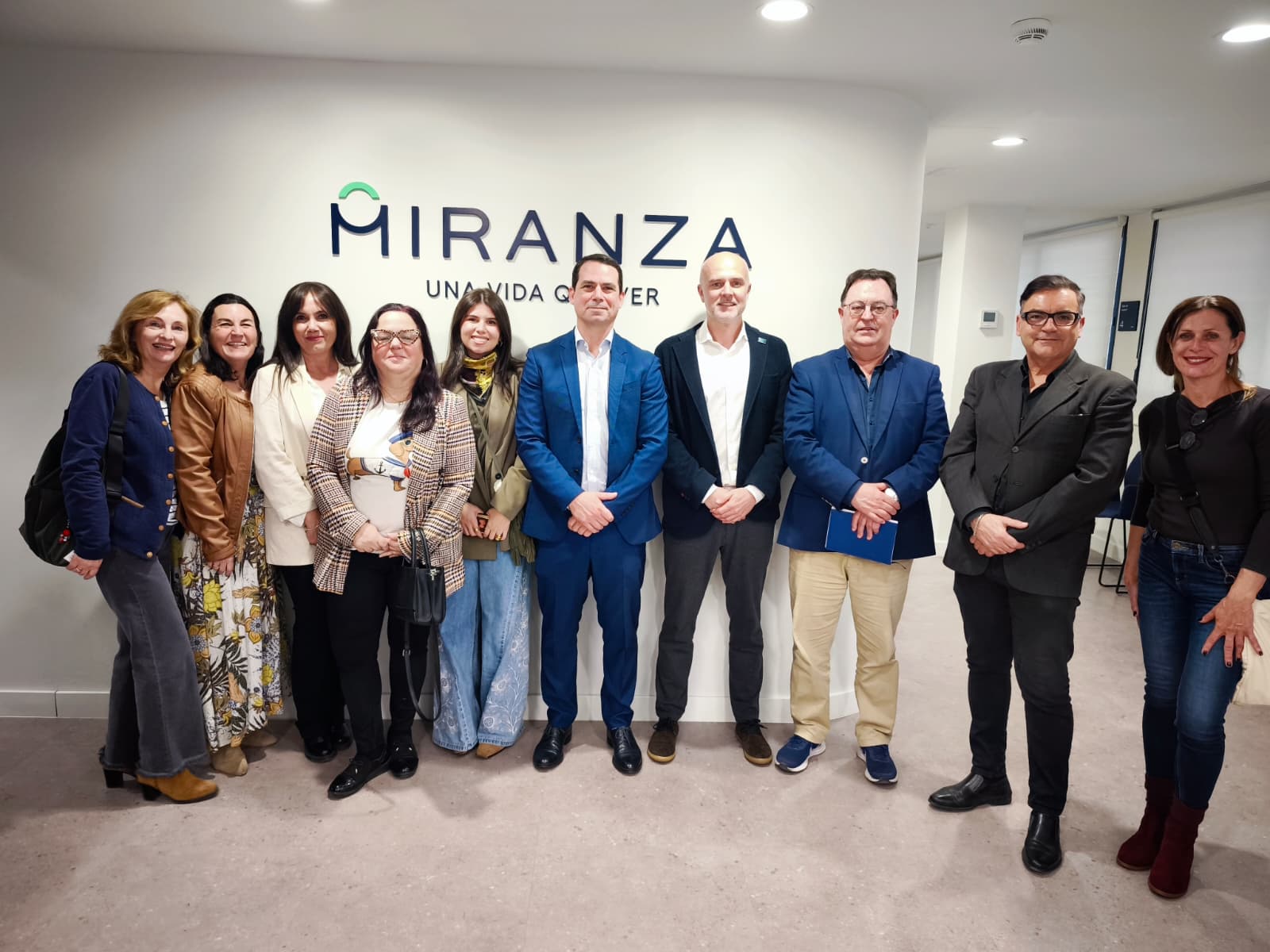 Miranza impulsa el diálogo empresarial con el primer “Encuentro Miranza” en su clínica malagueña Miranza impulsa el diálogo empresarial con el primer “Encuentro Miranza” en su clínica malagueña