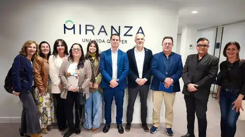 Miranza impulsa el diálogo empresarial con el primer “Encuentro Miranza” en su clínica malagueña Miranza impulsa el diálogo empresarial con el primer “Encuentro Miranza” en su clínica malagueña