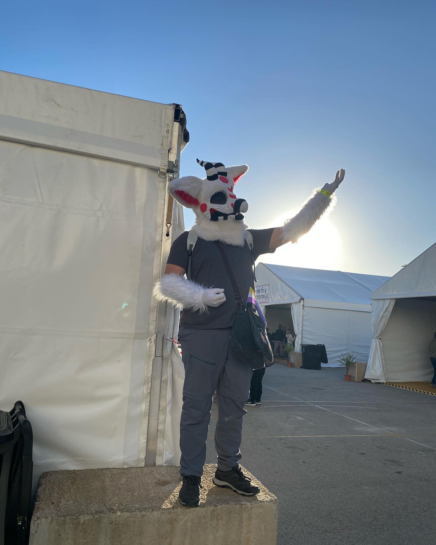 Una persona disfrazada en el Festival de Manga de Cádiz Una persona disfrazada en el Festival de Manga de Cádiz