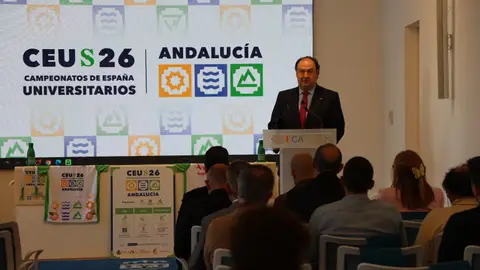 El rector de la Universidad de Cádiz, Casimiro Mantell El rector de la Universidad de Cádiz, Casimiro Mantell