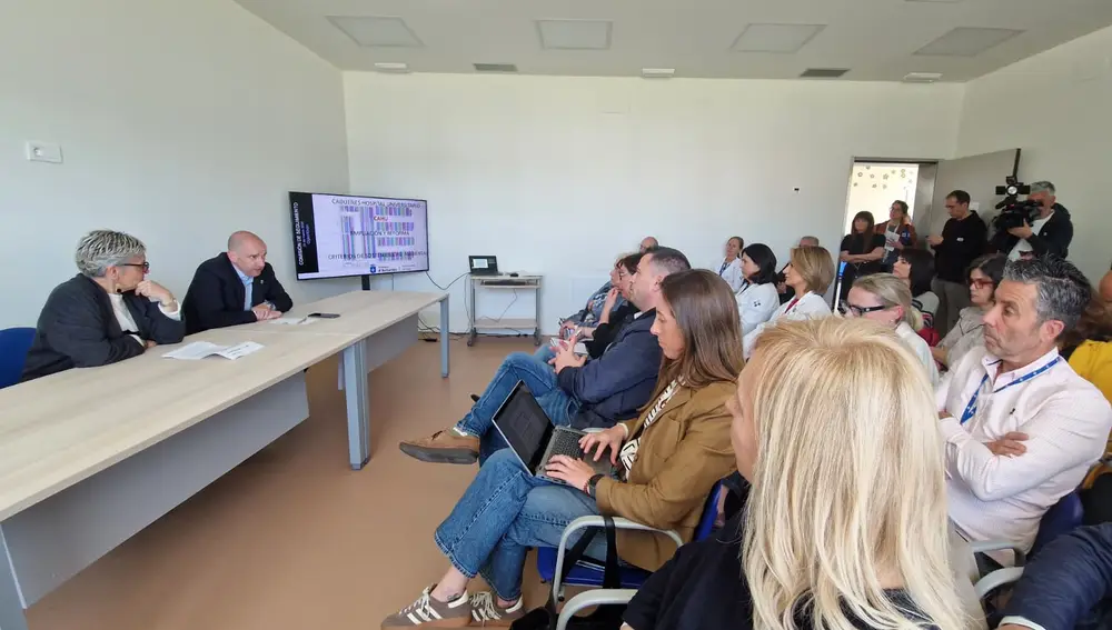 Reunión de la comisión de seguimiento de las obras de ampliación del Hospital Universitario de Cabueñes en Gijón Reunión de la comisión de seguimiento de las obras de ampliación del Hospital Universitario de Cabueñes en Gijón