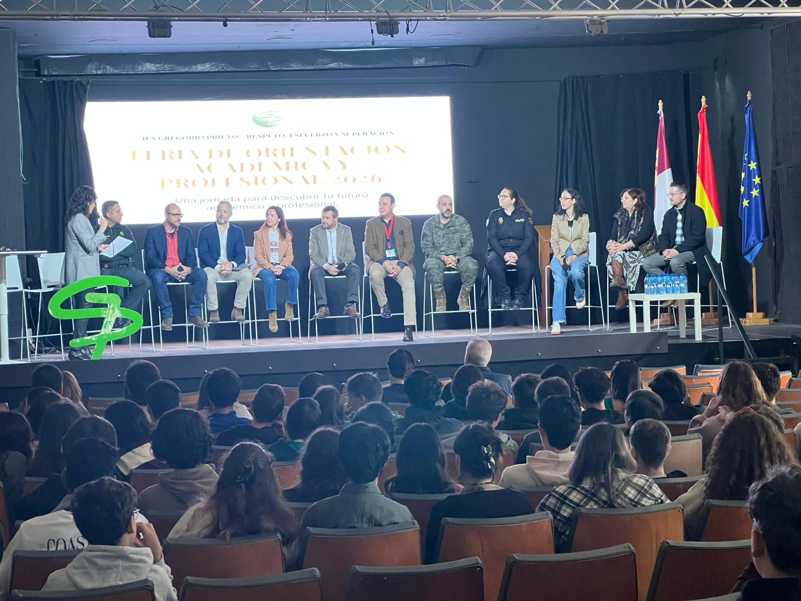 Feria de Formación Académica y Profesional en el IES Gregorio Prieto de Valdepeñas Feria de Formación Académica y Profesional en el IES Gregorio Prieto de Valdepeñas