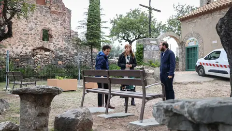 La alcaldesa de Onda, Carmina Ballester, ha visitado la zona para comprobar el resultado de los trabajos. La alcaldesa de Onda, Carmina Ballester, ha visitado la zona para comprobar el resultado de los trabajos.