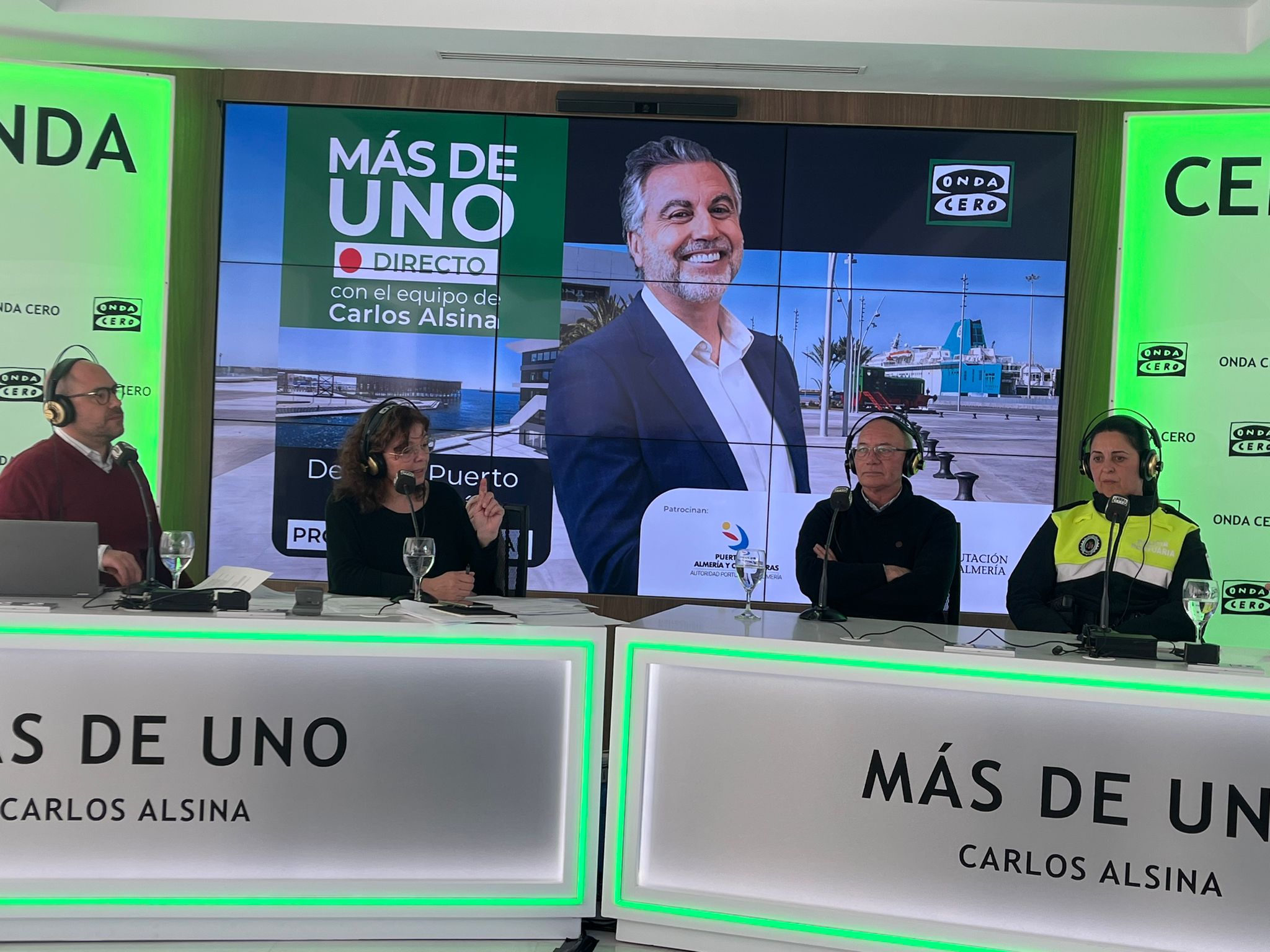 Qué sabemos de oficios dentro del puerto (de Almería)