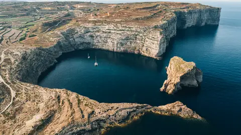 KM Malta Airlines anuncia una nueva ruta directa entre Málaga y Malta Acantilados