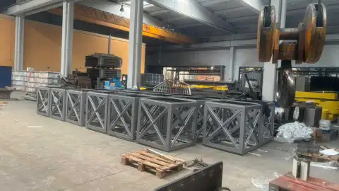 Recta final para la retirada de las columnas ‘Andrea’ en Benidorm Recta final para la retirada de las columnas ‘Andrea’ en Benidorm