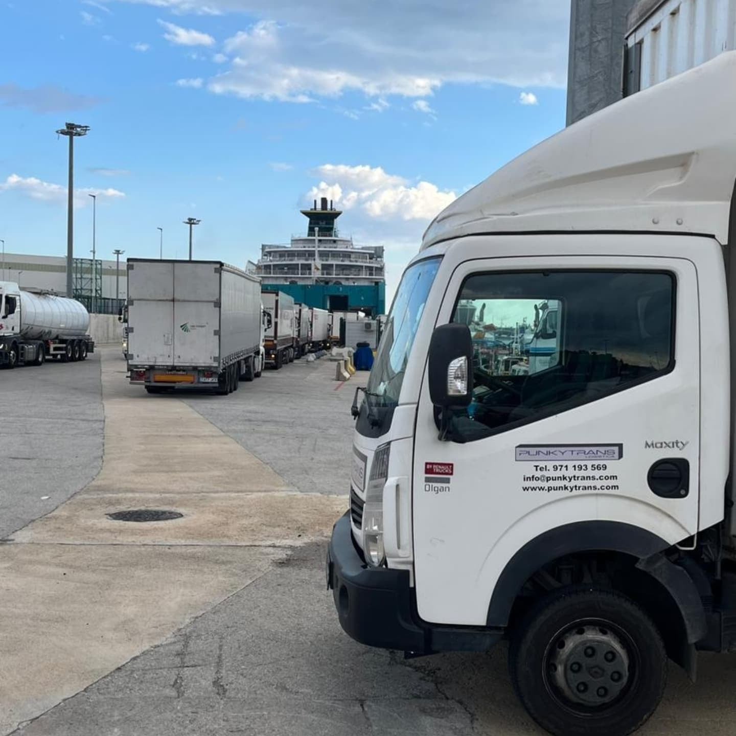 José Raya: "El transporte se ha quedado fuera de las ayudas y esto nos afecta gravemente” José Raya: "El transporte se ha quedado fuera de las ayudas y esto nos afecta gravemente”