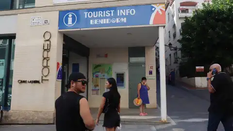 Benidorm aprueba el expediente para rehabilitar la oficina municipal de Turismo de El Torrejó Benidorm aprueba el expediente para rehabilitar la oficina municipal de Turismo de El Torrejó