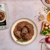 COVAP lleva la Dehesa de Los Pedroches al plato con su nueva gama Cocina Maestra COVAP lleva la Dehesa de Los Pedroches al plato con su nueva gama Cocina Maestra