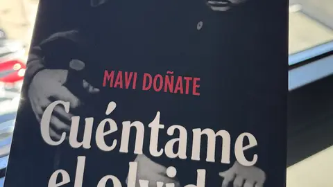 Portada de Cuéntame el Olvido de Mavi Doñate Portada de Cuéntame el Olvido de Mavi Doñate