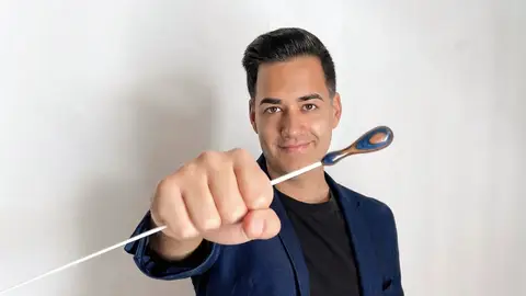 El vallero Sergio Díaz, nuevo director de la Joven Banda Sinfónica de la FSMCV El vallero Sergio Díaz, nuevo director de la Joven Banda Sinfónica de la FSMCV