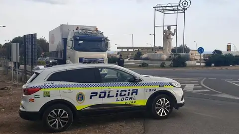 Una patrulla de la Policía Local de Vícar (Almería). Una patrulla de la Policía Local de Vícar (Almería).