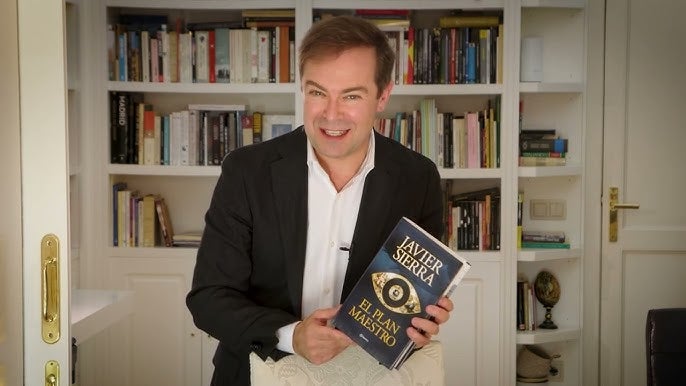 Javier Sierra vuelve a Torrevieja como padrino de la XVIII Feria del Libro que inaugurará este sábado presentando 'El Plan Maestro' Javier Sierra vuelve a Torrevieja como padrino de la XVIII Feria del Libro que inaugurará este sábado presentando 'El Plan Maestro'