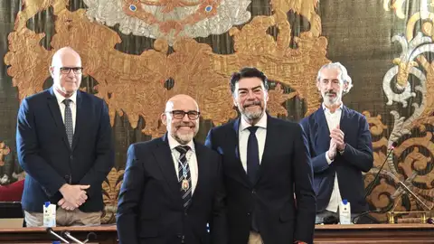 Luis Alfonso Morata junto al alcalde de Alicante, Luis Barcala Luis Alfonso Morata junto al alcalde de Alicante, Luis Barcala