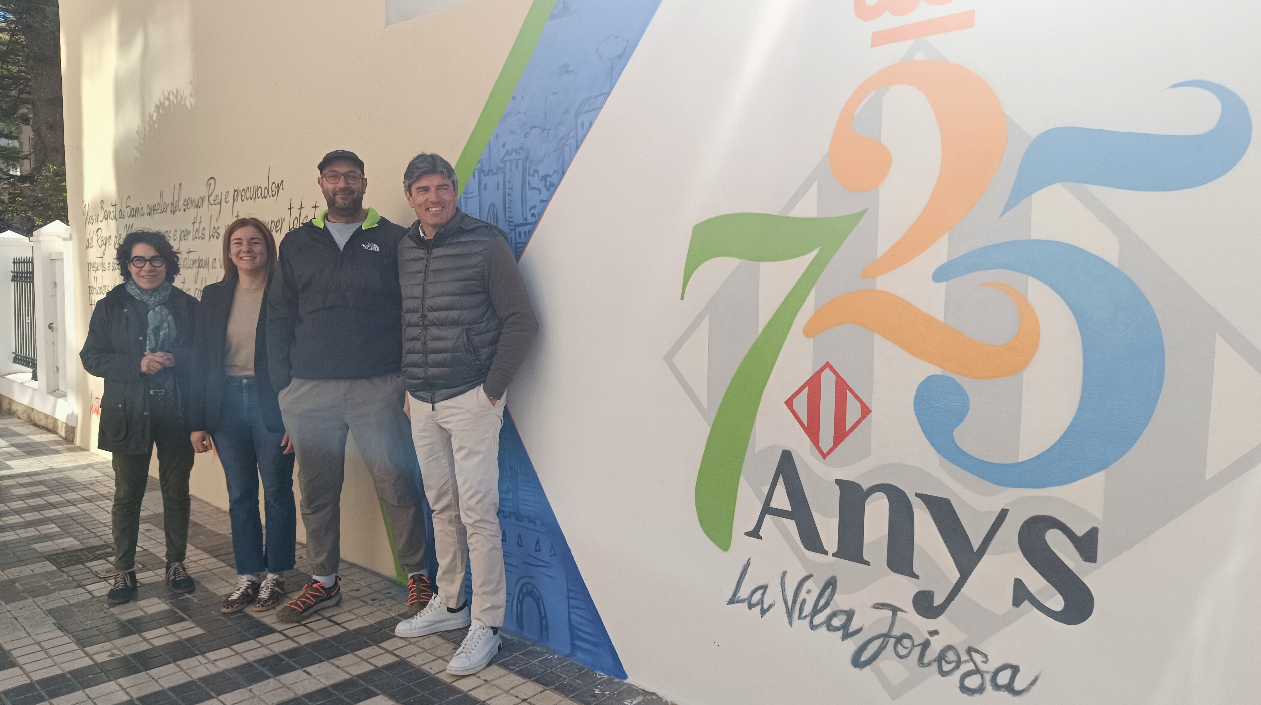 Villajoyosa celebra 725 años de historia con un mural conmemorativo Villajoyosa celebra 725 años de historia con un mural conmemorativo