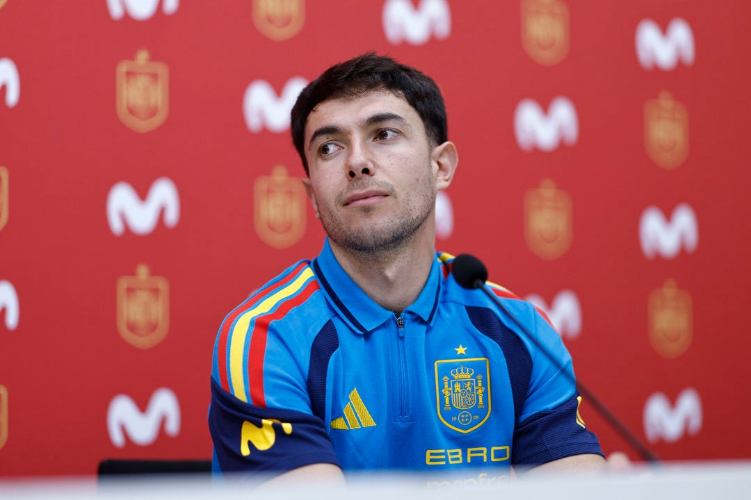 Zubimendi: "Claro que pudo jugar junto a Rodri" Zubimendi: "Claro que pudo jugar junto a Rodri"