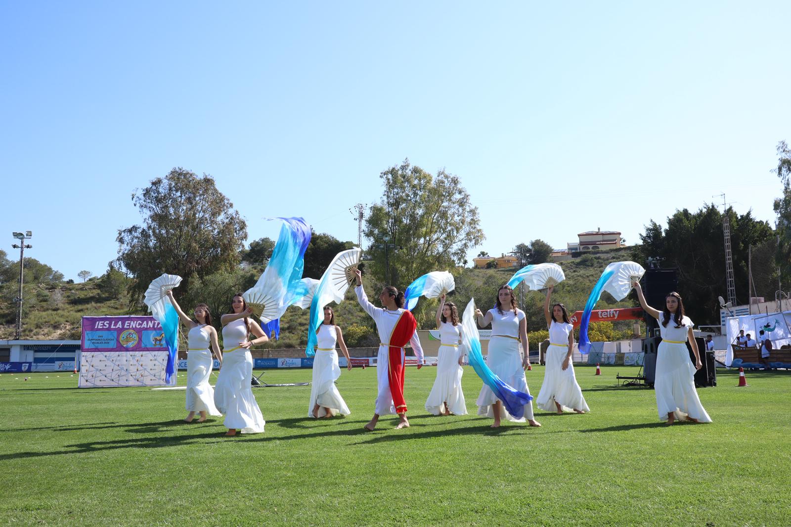 Más de 500 alumnos fusionan deporte e historia en las XVII Olimpiadas Clásicas de la Vega Baja y el Baix Vinalopó Más de 500 alumnos fusionan deporte e historia en las XVII Olimpiadas Clásicas de la Vega Baja y el Baix Vinalopó