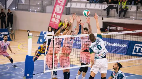 Léleman Conqueridor y Unicaja Costa de Almería buscan rivales para el playoff Léleman Conqueridor y Unicaja Costa de Almería buscan rivales para el playoff