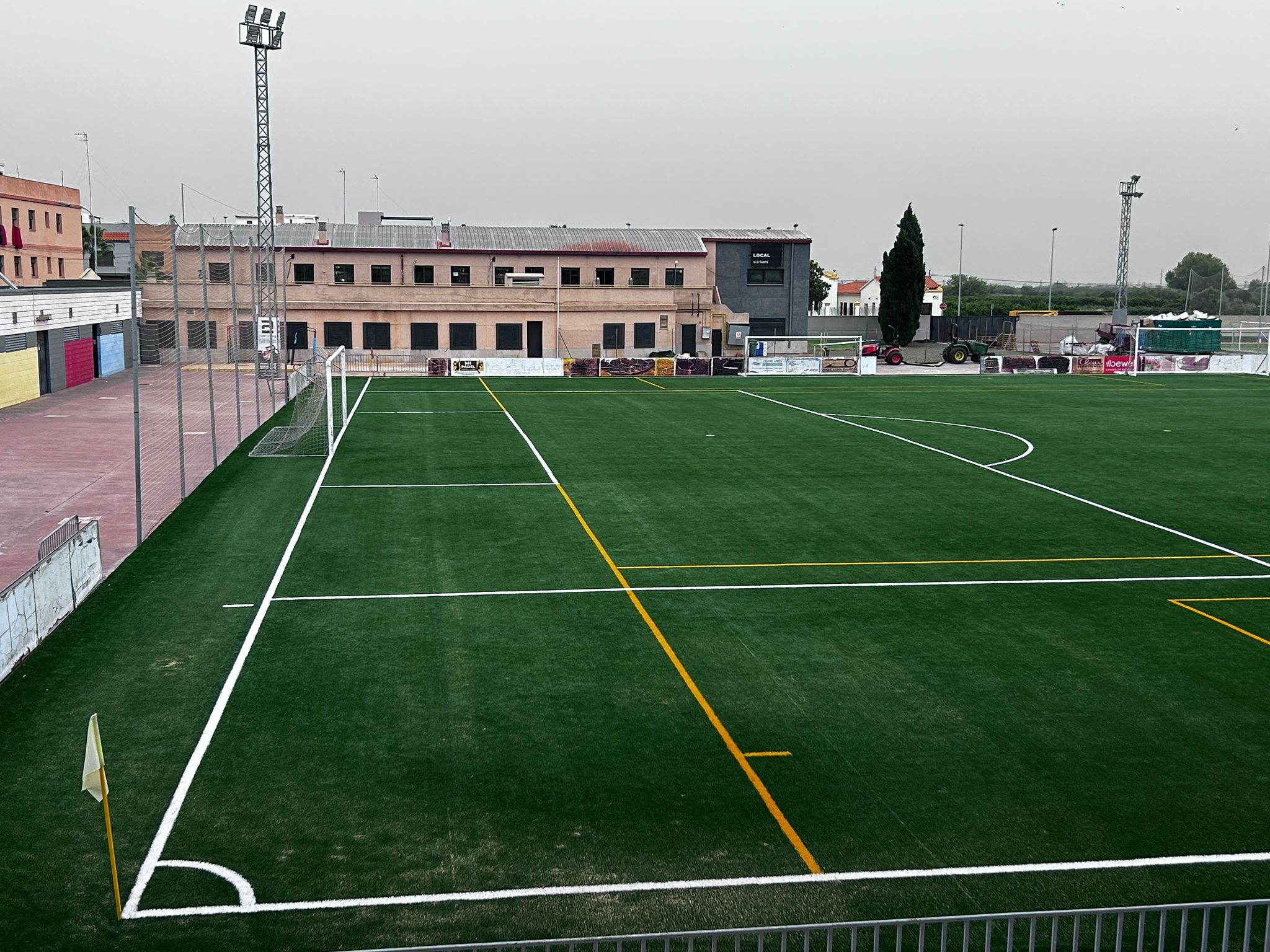 Nules solicita a la Generalitat Valenciana la cesión de los terrenos donde se ubican el campo de fútbol y la piscina municipal Nules solicita a la Generalitat Valenciana la cesión de los terrenos donde se ubican el campo de fútbol y la piscina municipal