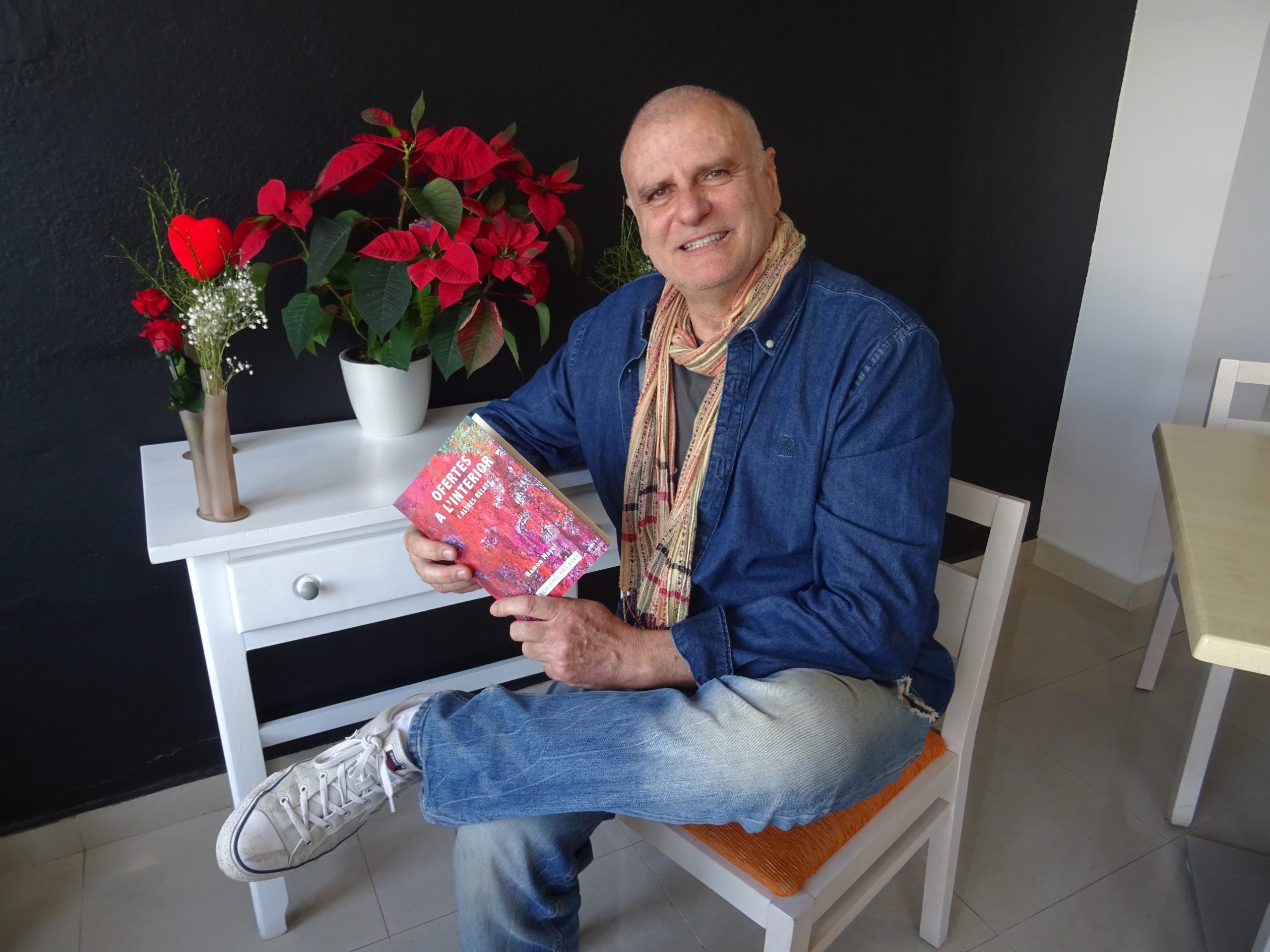 Ramon Mayol: "Los Premis de les Lletres Pitiüses reflejan el buen momento que vive la literatura en Ibiza y Formentera" Ramon Mayol: "Los Premis de les Lletres Pitiüses reflejan el buen momento que vive la literatura en Ibiza y Formentera"