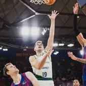 Derrota cargada de bajas para Unicaja en el Palau Derrota cargada de bajas para Unicaja en el Palau