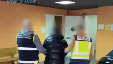 El joven detenido como presunto autor de los disparos El joven detenido como presunto autor de los disparos