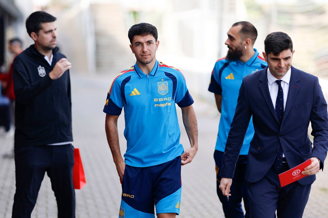 Zubimendi, baja ante Egipto por molestias en la rodilla derecha Zubimendi, baja ante Egipto por molestias en la rodilla derecha