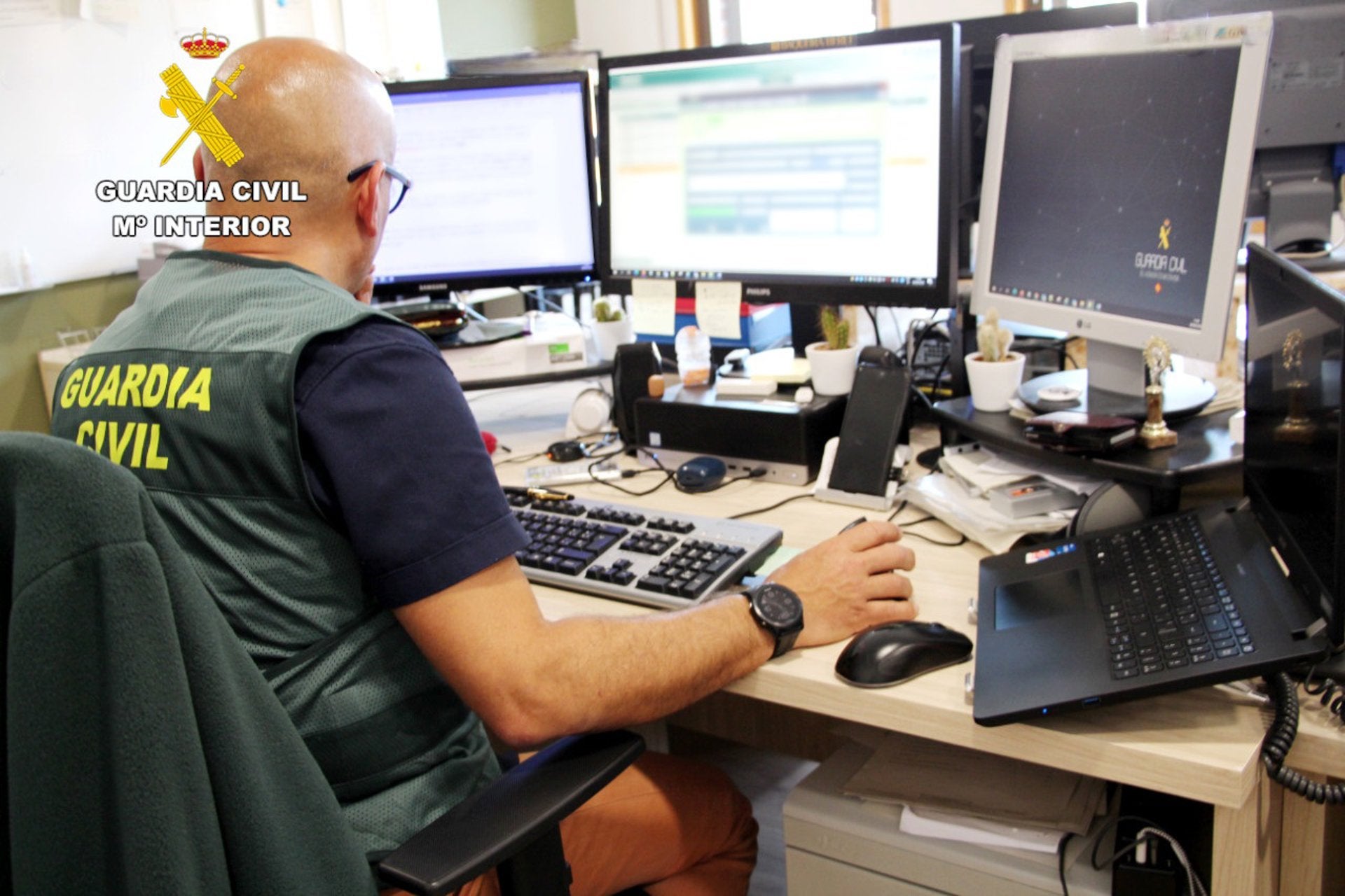 La Guardia Civil de Cantabria detecta correos fraudulentos en su nombre y en el de otras entidades públicas La Guardia Civil de Cantabria detecta correos fraudulentos en su nombre y en el de otras entidades públicas