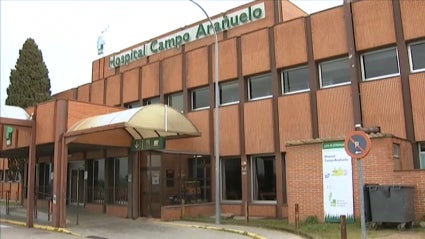Evacuado al Hospital de Navalmoral un operario de una fábrica con un brazo aplastado tras un accidente laboral Evacuado al Hospital de Navalmoral un operario de una fábrica con un brazo aplastado tras un accidente laboral