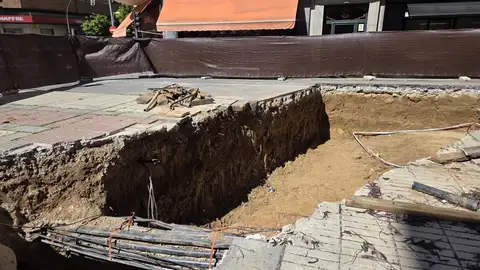 Las obras de avenida de Huelva de Badajoz permiten hallar 6 enterramientos con posible origen en un cementerio musulmán Las obras de avenida de Huelva de Badajoz permiten hallar 6 enterramientos con posible origen en un cementerio musulmán