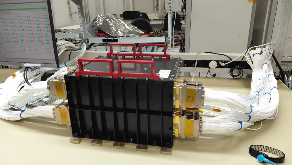 La unidad de control térmico que ha hecho España para la misión Artemis II./ Belén Gómez del Pino La unidad de control térmico que ha hecho España para la misión Artemis II./ Belén Gómez del Pino