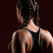 Mujer con ropa deportiva. 