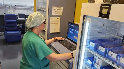 El Hospital General de Elche ha incorporado sistemas automatizados para mejorar la seguridad y el control de medicamentos. El Hospital General de Elche ha incorporado sistemas automatizados para mejorar la seguridad y el control de medicamentos.