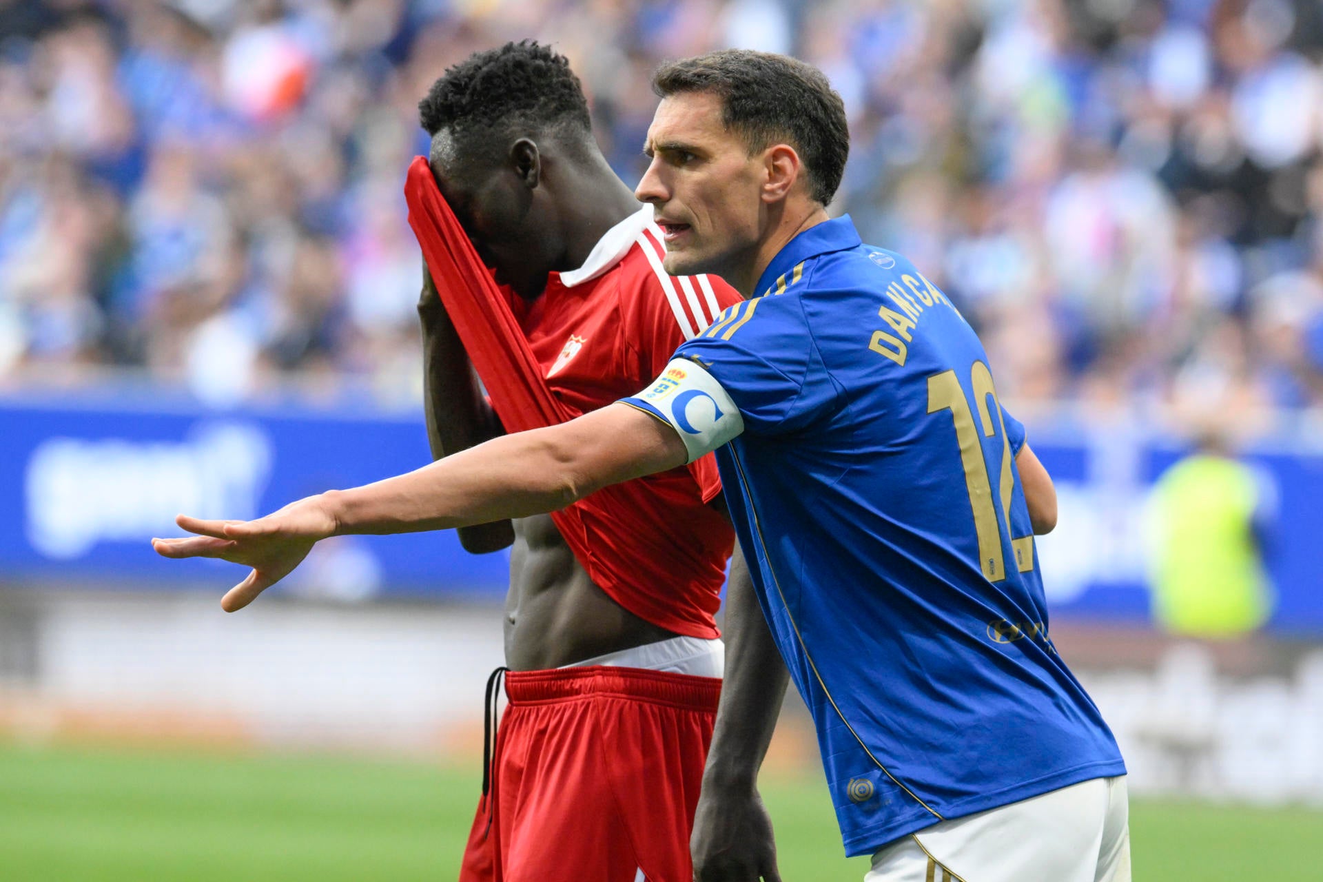 Nianzou, el árbitro, el otro y el de la moto Nianzou, el árbitro, el otro y el de la moto