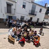 Un programa intergeneracional busca frenar la despoblación de los pueblos del interior de Castellón 