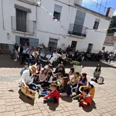 Un programa intergeneracional busca frenar la despoblación de los pueblos del interior de Castellón Un programa intergeneracional busca frenar la despoblación de los pueblos del interior de Castellón