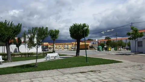 Tres mujeres de 19, 13 y 6 años ingresan en estado grave en Navalmoral tras una intoxicación de CO2 en Barquilla de Pinares Tres mujeres de 19, 13 y 6 años ingresan en estado grave en Navalmoral tras una intoxicación de CO2 en Barquilla de Pinares