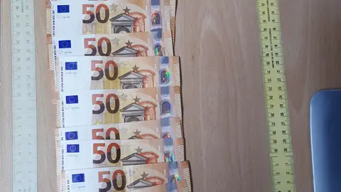 Dos detenidos por usar una tarjeta robada a su compañero de piso para sacar 1.000 euros en Vinaròs Dos detenidos por usar una tarjeta robada a su compañero de piso para sacar 1.000 euros en Vinaròs
