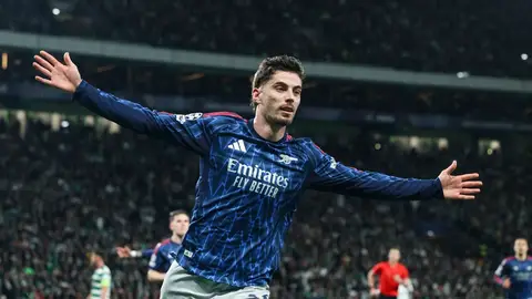 El Arsenal golpea al Sporting con un Raya salvador El Arsenal golpea al Sporting con un Raya salvador