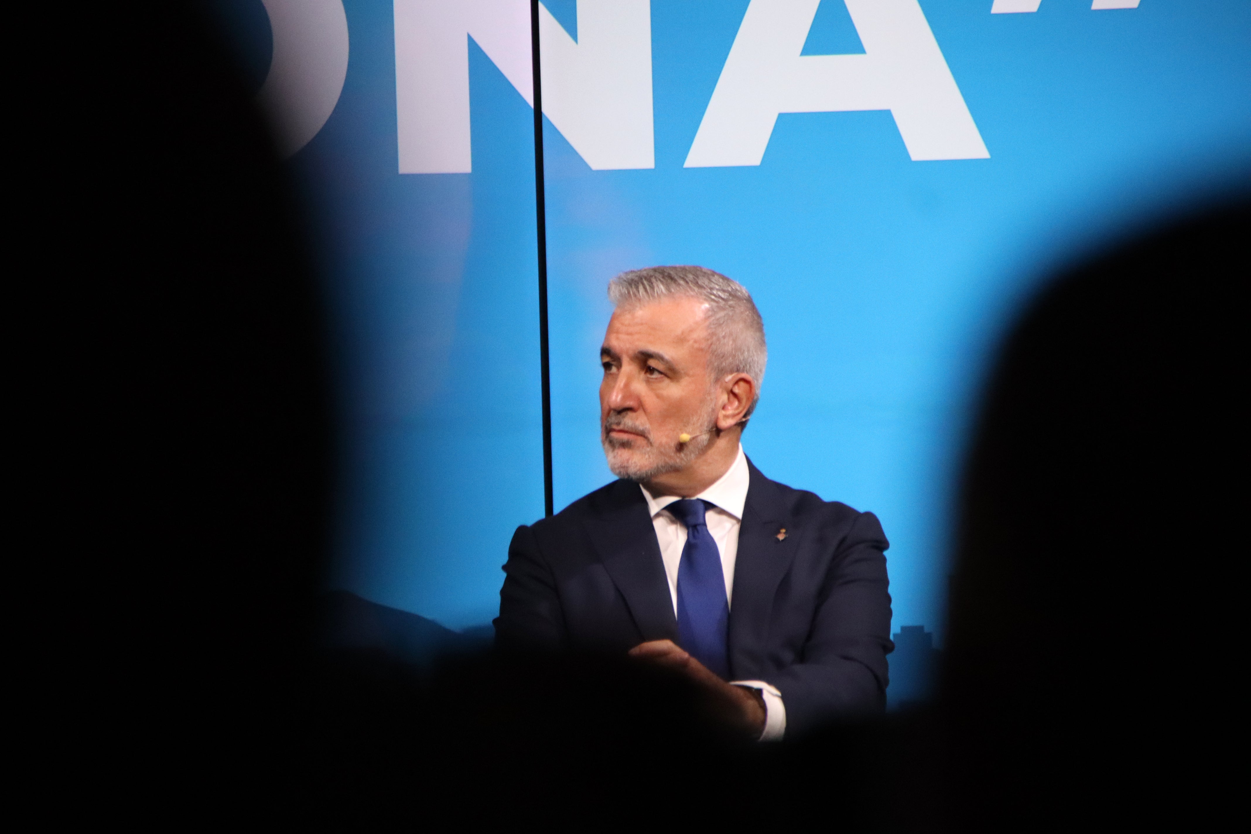 Collboni defensa la intervenció pública per 'reequilibrar' el mercat immobiliari Collboni defensa la intervenció pública per 'reequilibrar' el mercat immobiliari