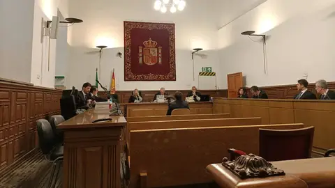 La Audiencia de Granada condena a nueve años de inhabilitación al exconcejal Juan Antonio Fuentes por prevaricación La Audiencia de Granada condena a nueve años de inhabilitación al exconcejal Juan Antonio Fuentes por prevaricación