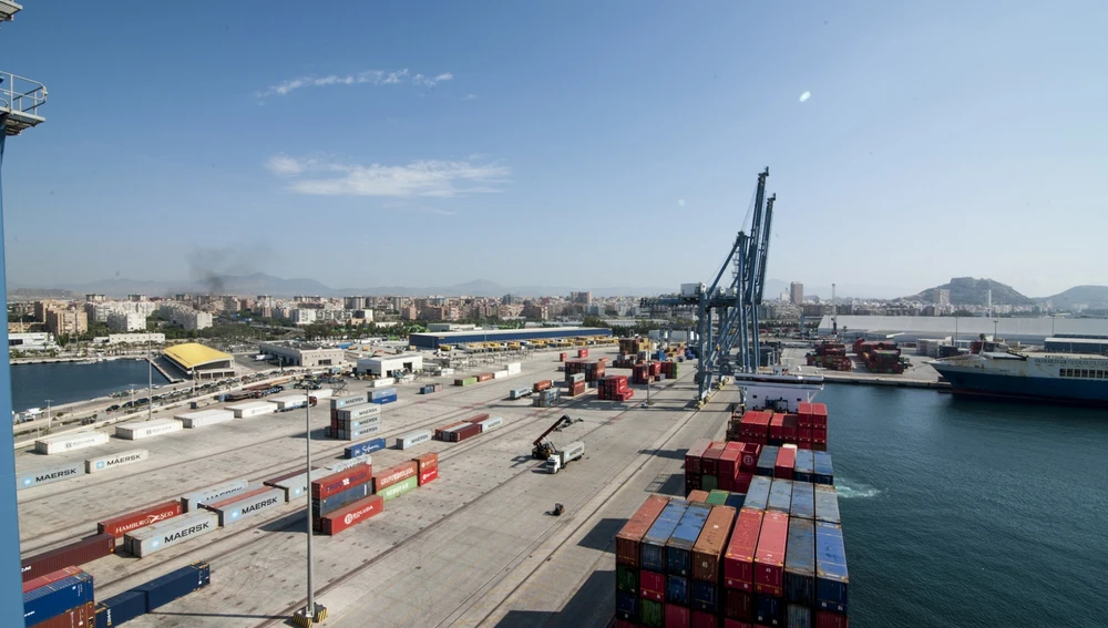 Puerto de Alicante Puerto de Alicante