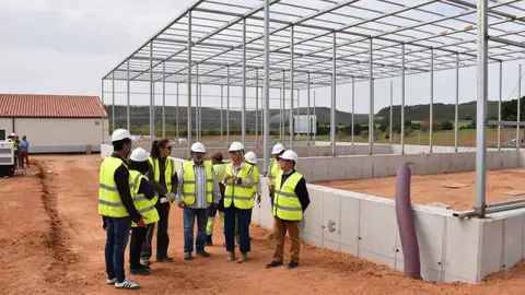 La delegada de la Junta a las obras del nuevo Centro de Recuperación de la Fauna de Cuenca. La delegada de la Junta a las obras del nuevo Centro de Recuperación de la Fauna de Cuenca.