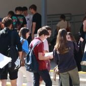 Más de 48.000 sevillanos se benefician de las becas estatales al estudio