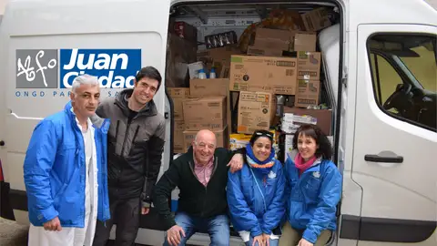 Casi dos toneladas de “latas” solidarias salen de Palencia con destino al Hospital de Lunsar de Sierra Leona .